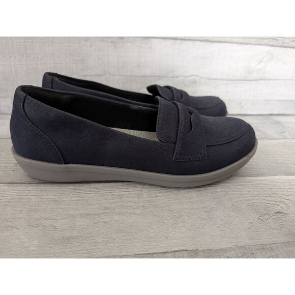 Cloudsteppers By Clarks Womens Slip-On Loafers Navy Blue Size 5M Lightweight - Picture 1 of 5
